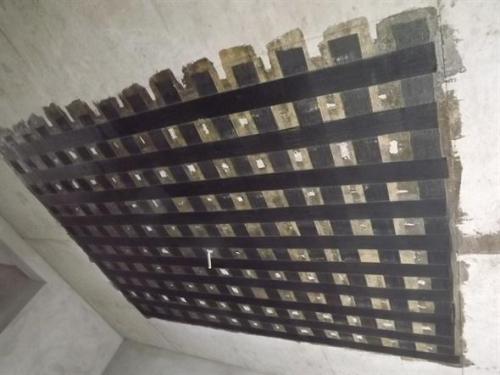 赵西垸林场楼板加固